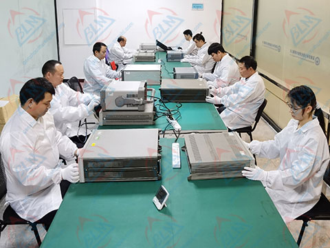 无线电向日葵污视频APP下载实验室图片